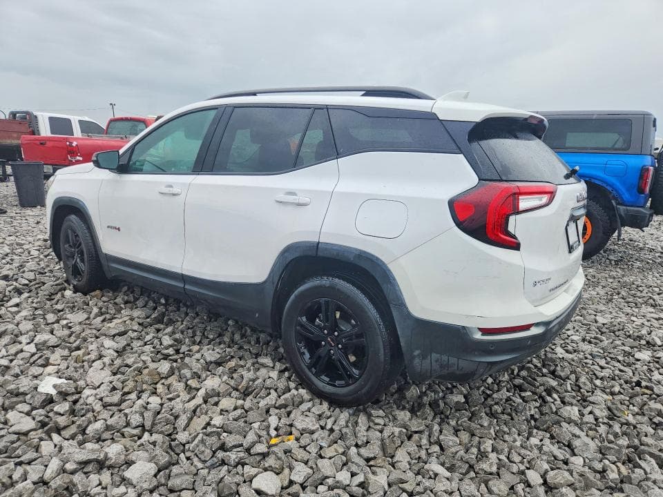 2022 GMC TERRAIN AT4 2