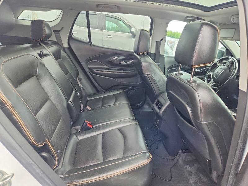 2022 GMC TERRAIN AT4 11