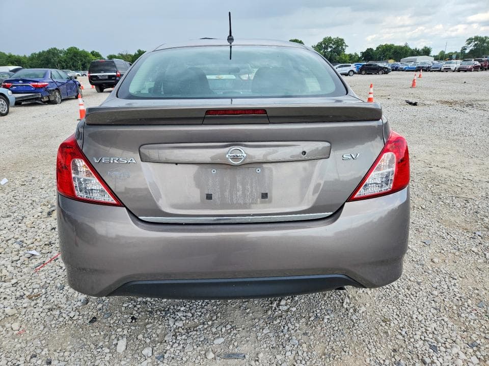 2017 NISSAN VERSA 1.6 SV 6