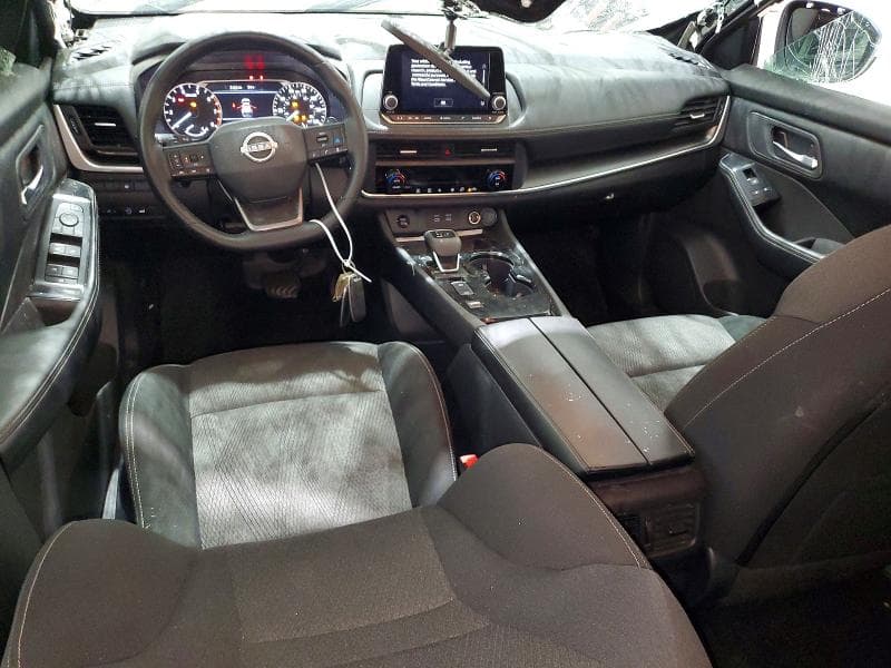 2025 NISSAN ROGUE SV 8