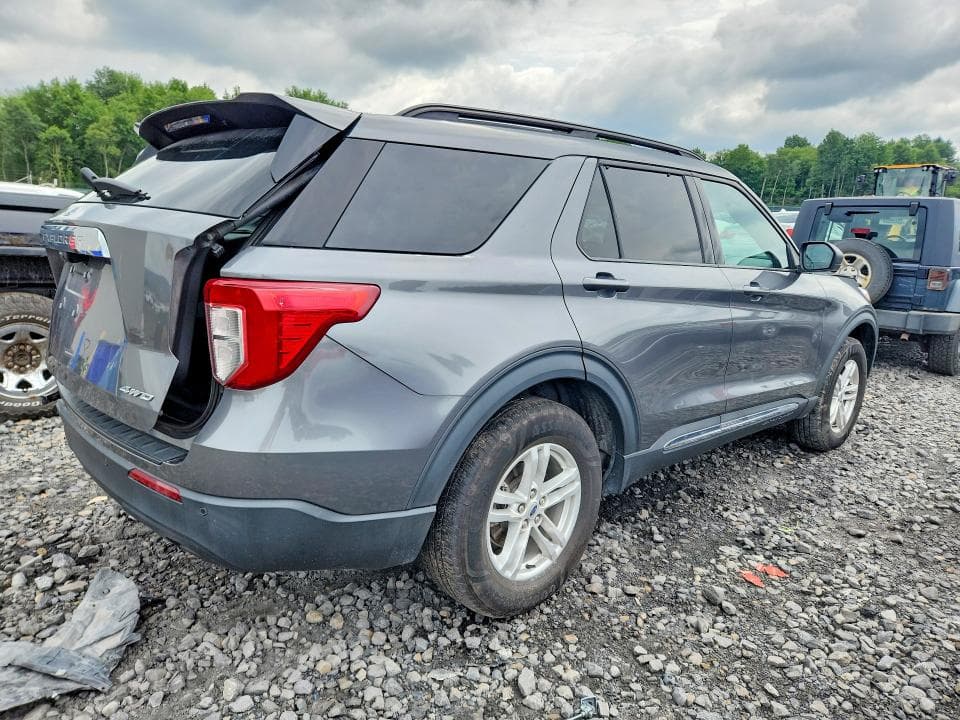 2022 FORD EXPLORER XLT 3