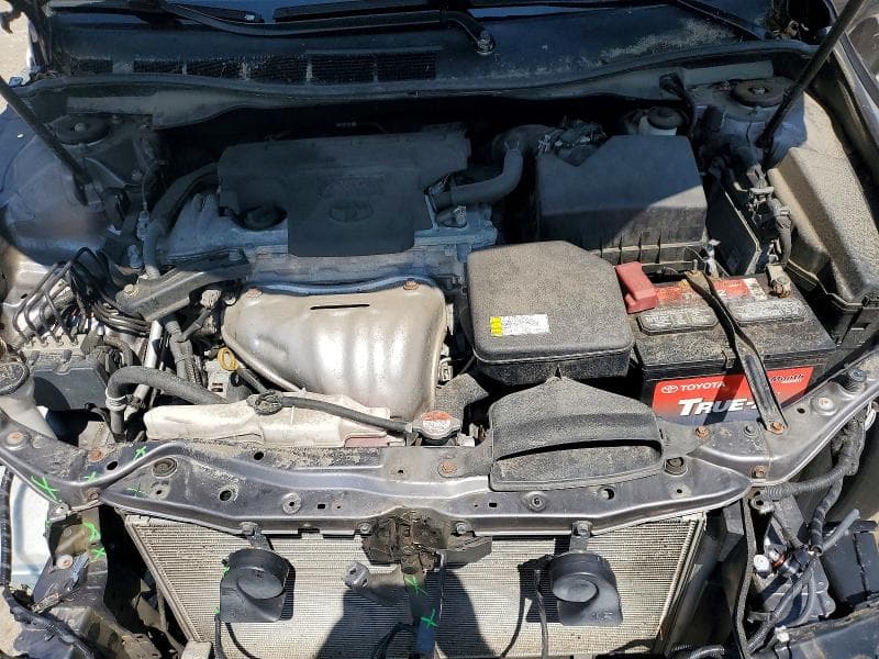 2016 TOYOTA CAMRY SE SE 11