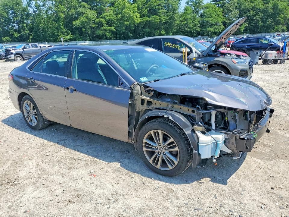 2016 TOYOTA CAMRY SE SE 4