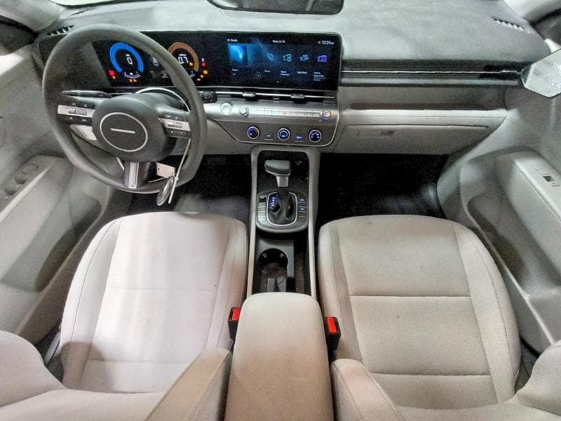 2026 HYUNDAI KONA SE 8