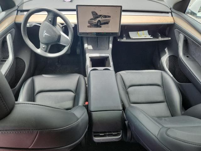 2023 TESLA MODEL Y 8