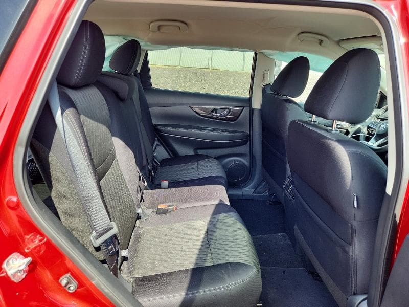 2019 NISSAN ROGUE SV 10