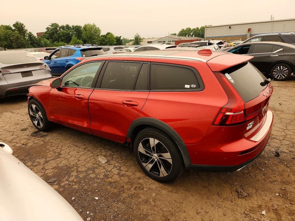 2020 VOLVO V60 CROSS COUNTRY T5 MOMENTUM T5 MOMENTUM 2