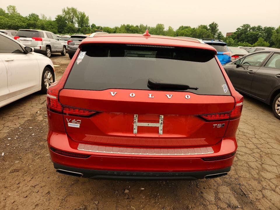 2020 VOLVO V60 CROSS COUNTRY T5 MOMENTUM T5 MOMENTUM 6