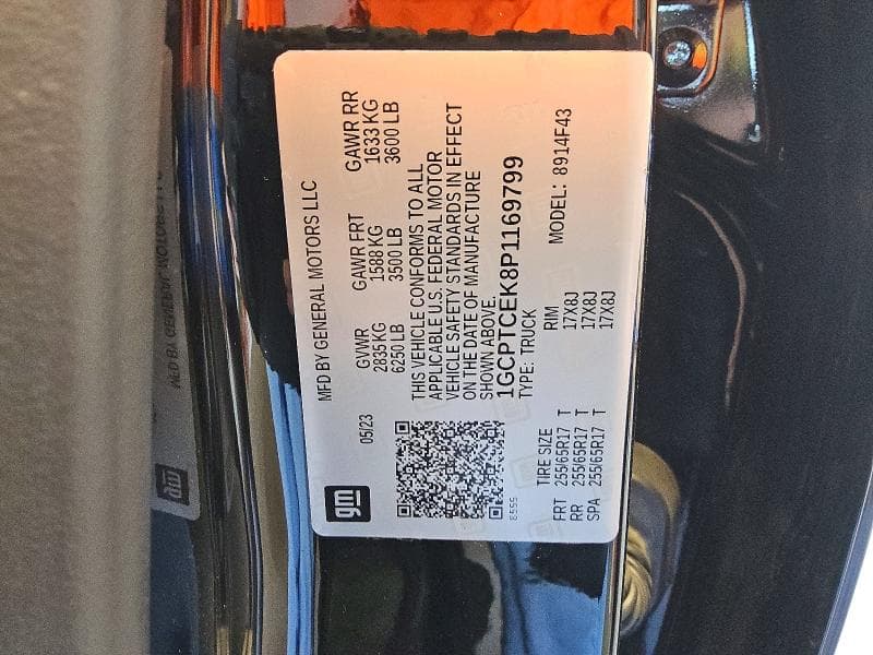 2023 CHEVROLET COLORADO LT 12