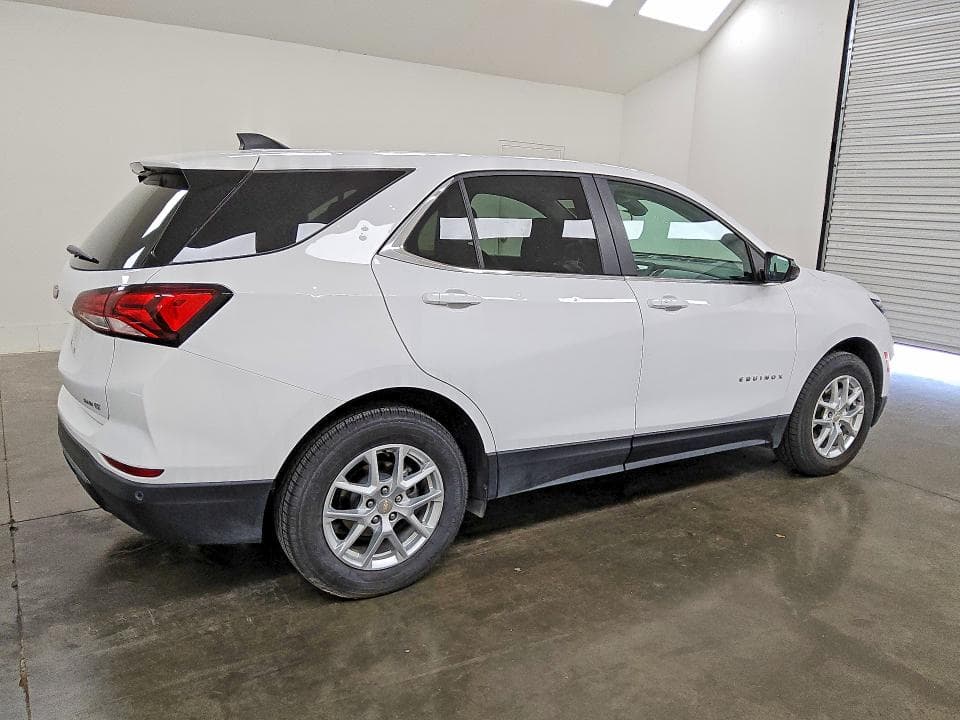2024 CHEVROLET EQUINOX LT 3