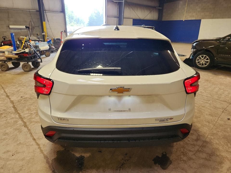 2026 CHEVROLET TRAX LS 7
