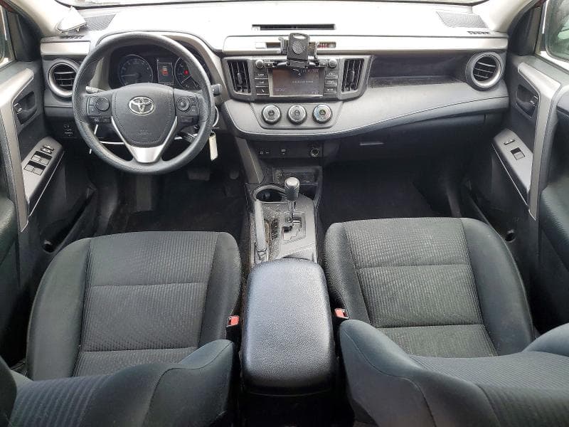 2018 TOYOTA RAV4 LE 8
