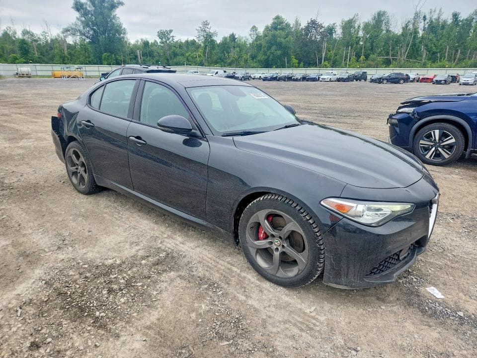 2017 ALFA ROMEO GIULIA Q4 4