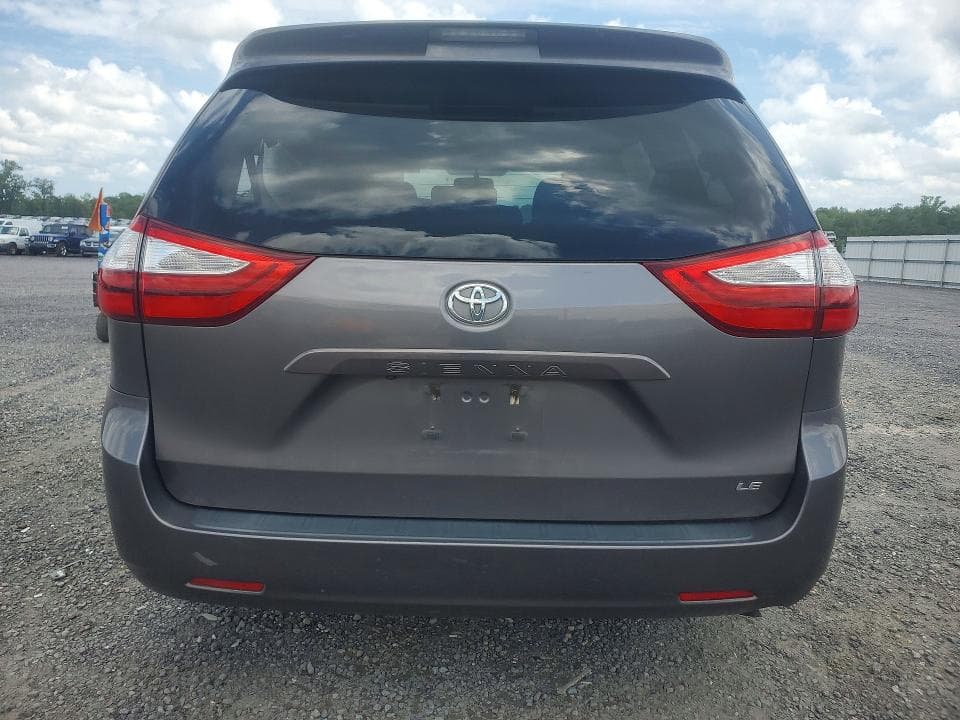 2017 TOYOTA SIENNA LE LE 6