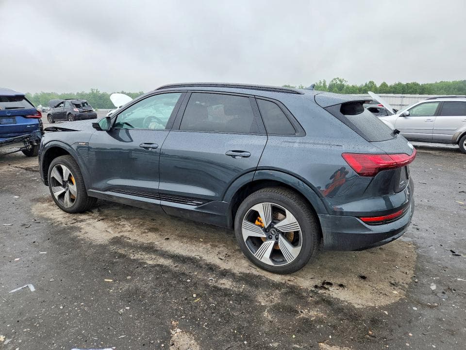2022 AUDI E-TRON PREMIUM PLUS 2