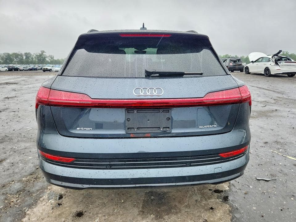 2022 AUDI E-TRON PREMIUM PLUS 6