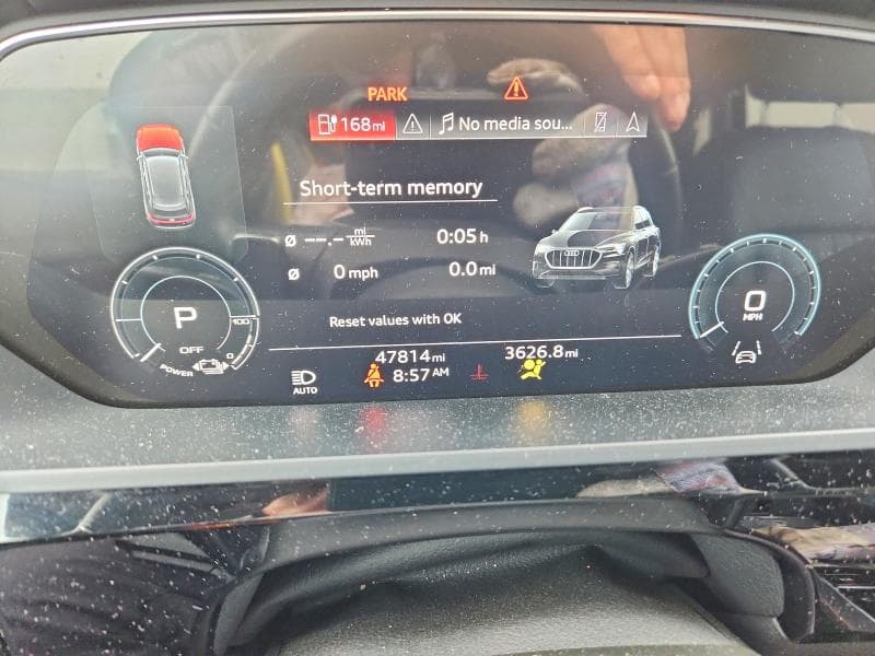 2022 AUDI E-TRON PREMIUM PLUS 9