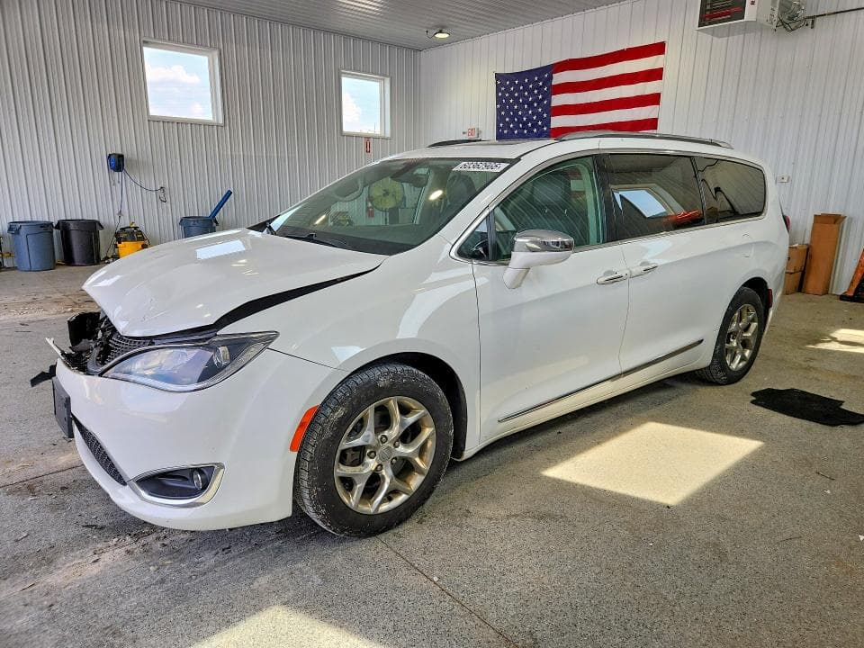 2018 CHRYSLER PACIFICA LIMITED - 1