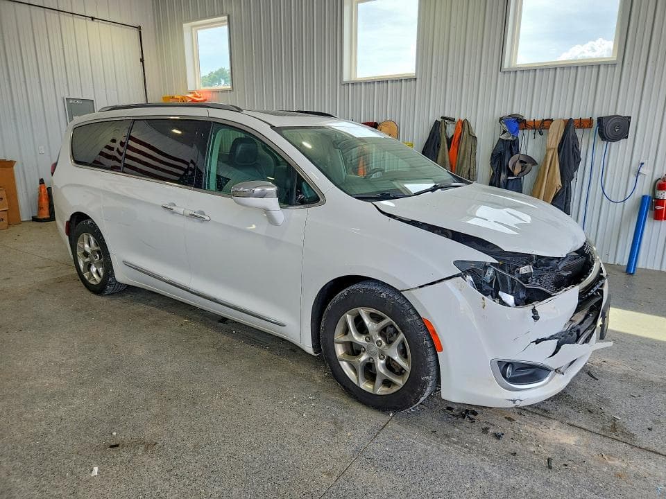 2018 CHRYSLER PACIFICA LIMITED 4