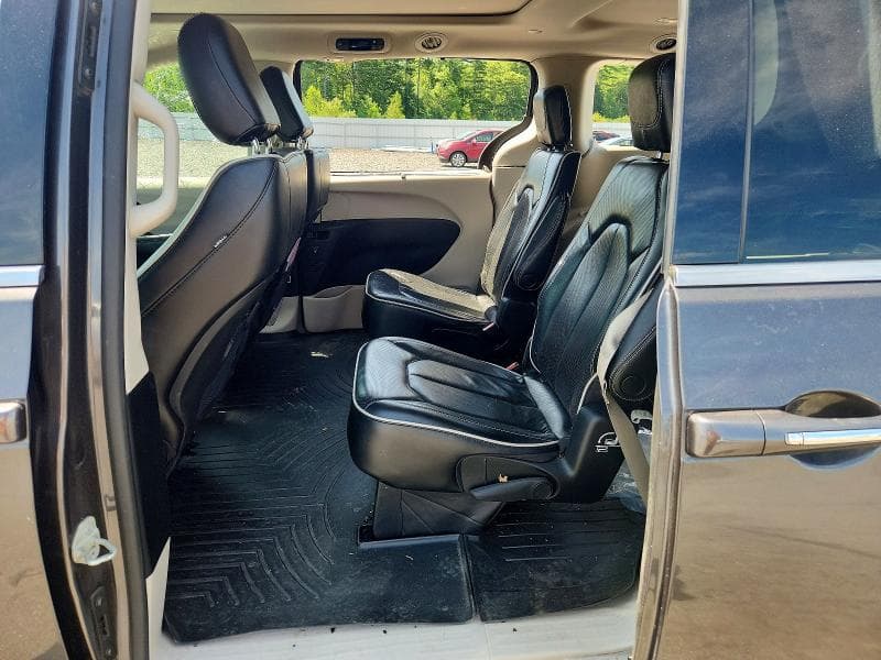 2023 CHRYSLER PACIFICA LIMITED 11