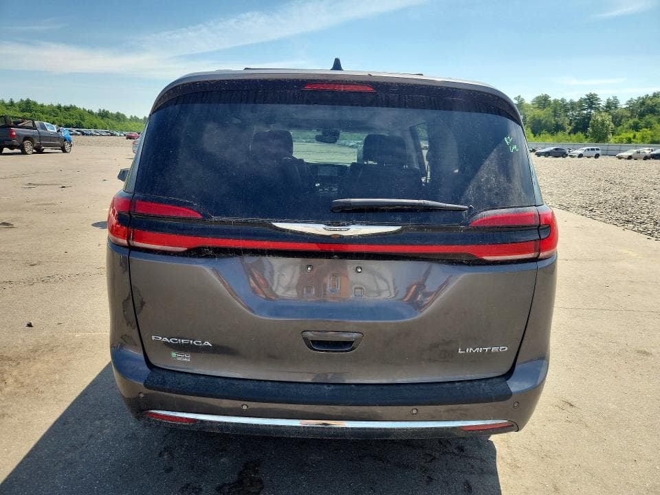 2023 CHRYSLER PACIFICA LIMITED 6