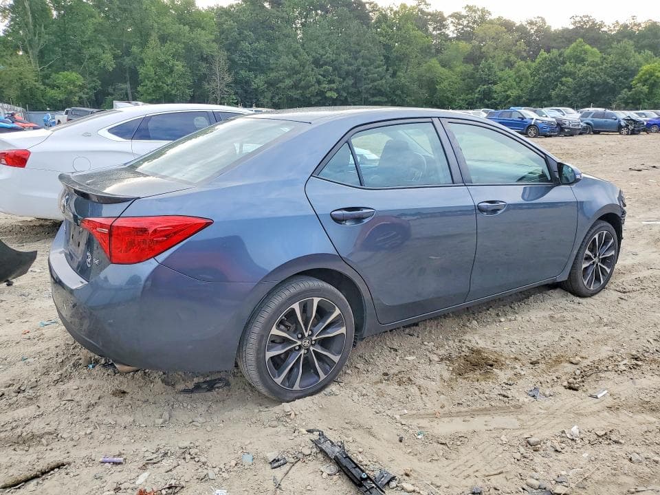 2018 TOYOTA COROLLA SE SE 3