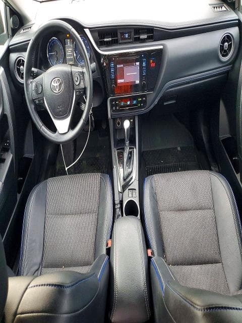 2018 TOYOTA COROLLA SE SE 8