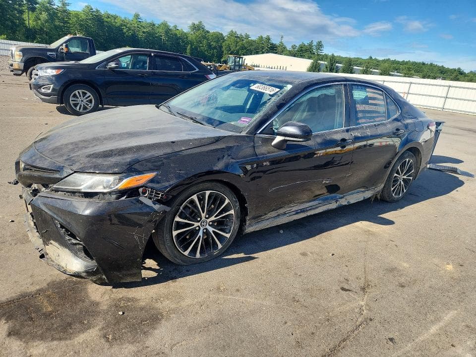 2019 TOYOTA CAMRY SE - 1
