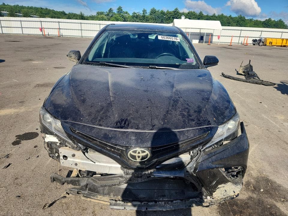 2019 TOYOTA CAMRY SE 5