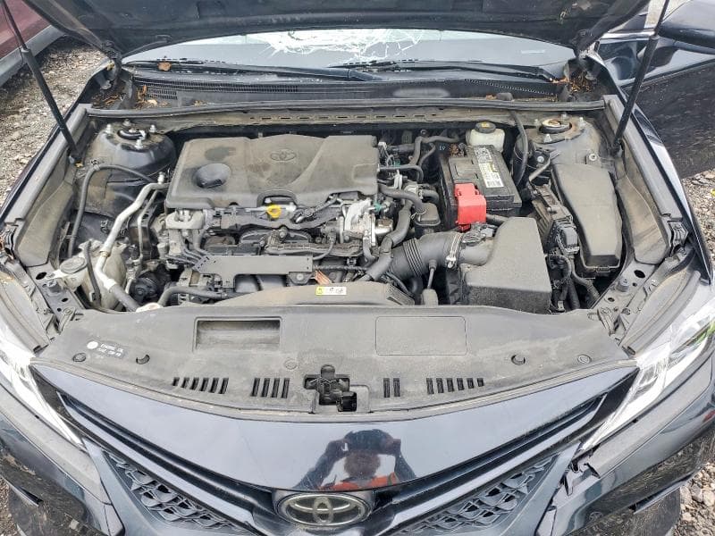 2018 TOYOTA CAMRY SE SE 11