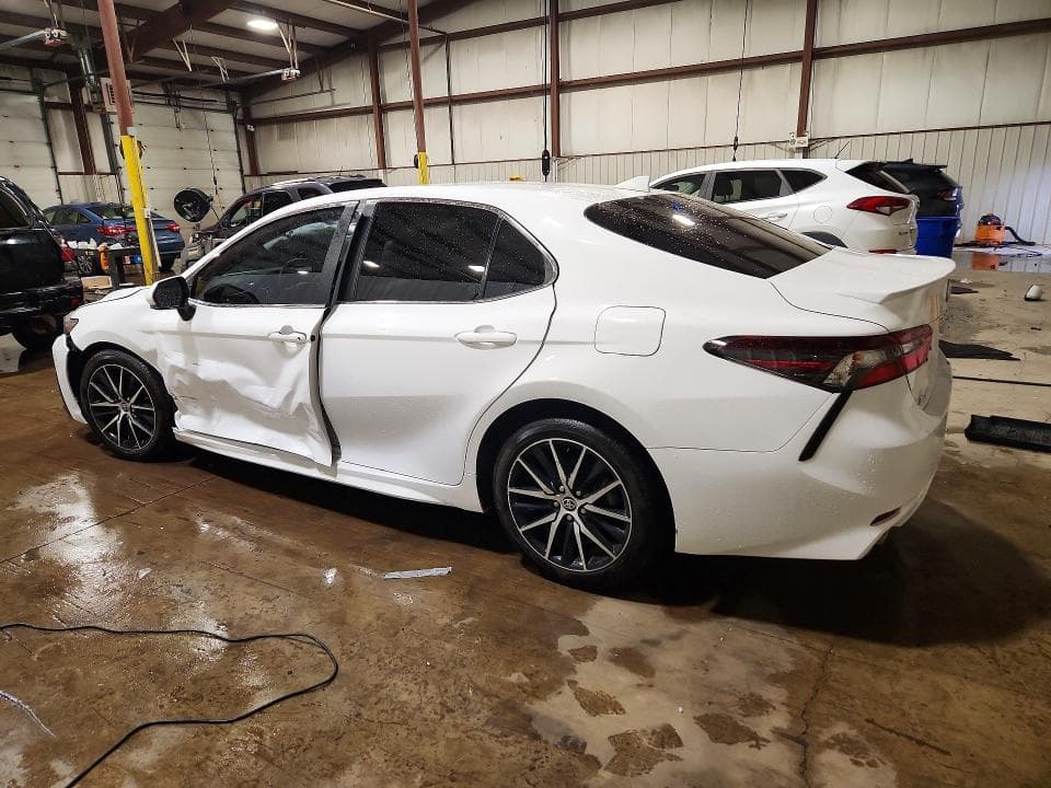 2023 TOYOTA CAMRY HYBRID SE 2