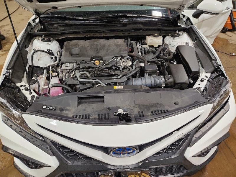 2023 TOYOTA CAMRY HYBRID SE 11