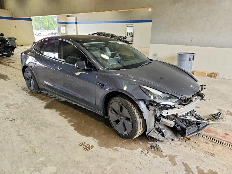 2023 TESLA MODEL 3 4