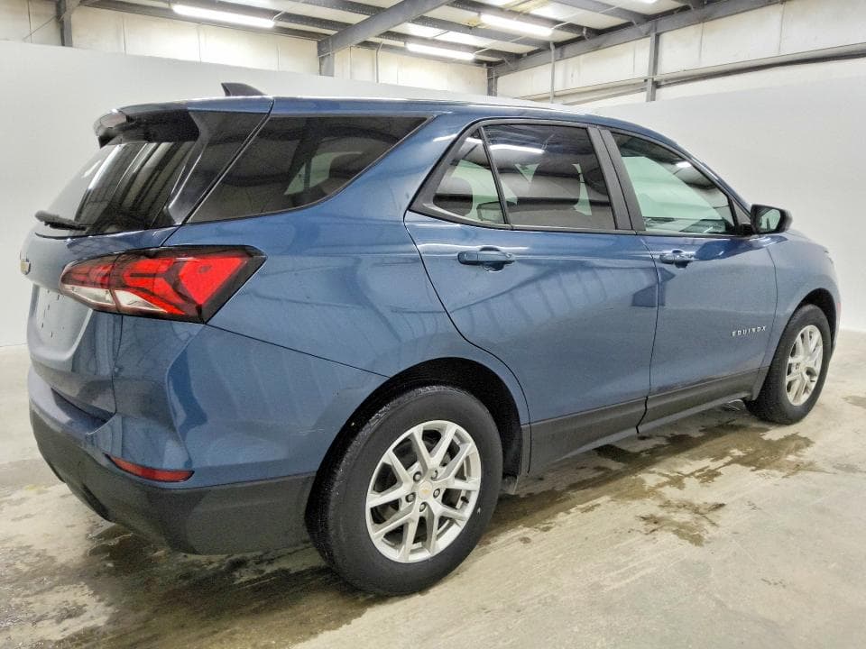 2024 CHEVROLET EQUINOX LS 3