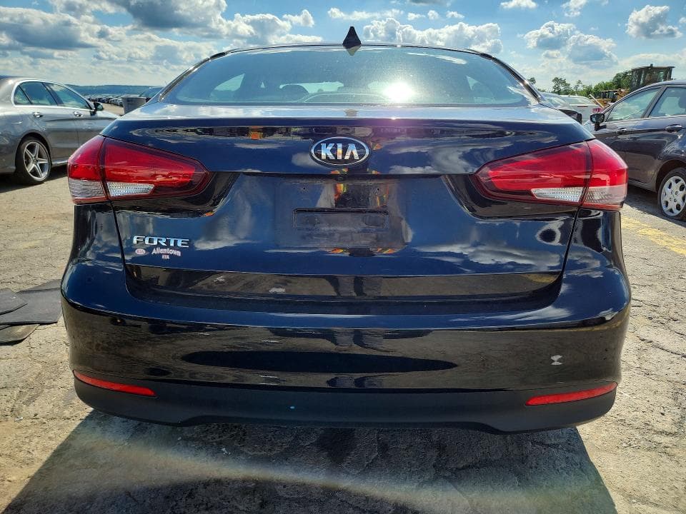 2018 KIA FORTE LX 6