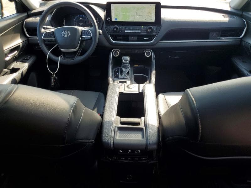 2026 TOYOTA GRAND HIGHLANDER XLE 8