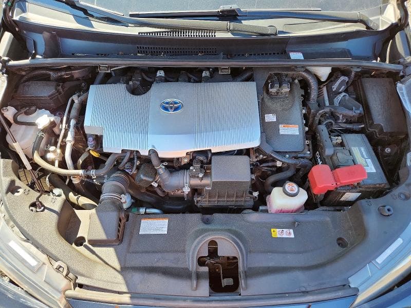 2020 TOYOTA PRIUS LE 11