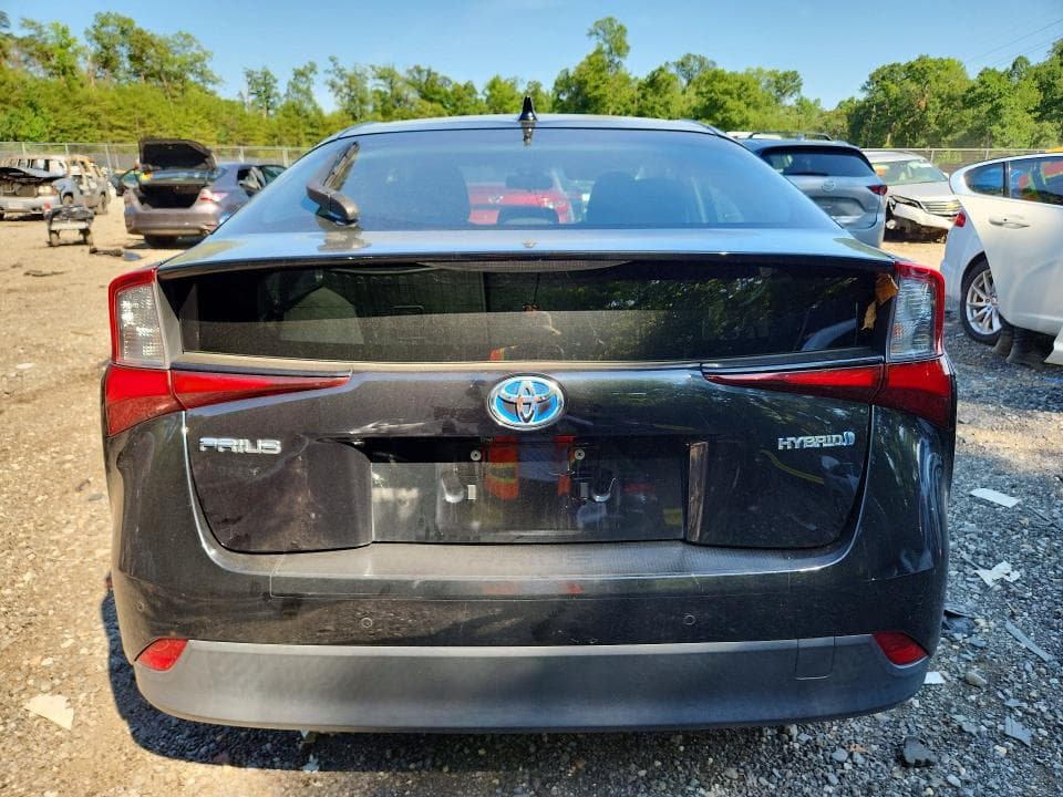 2020 TOYOTA PRIUS LE 6