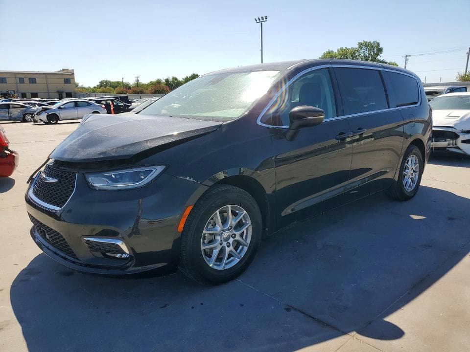 2023 CHRYSLER PACIFICA TOURING L - 1