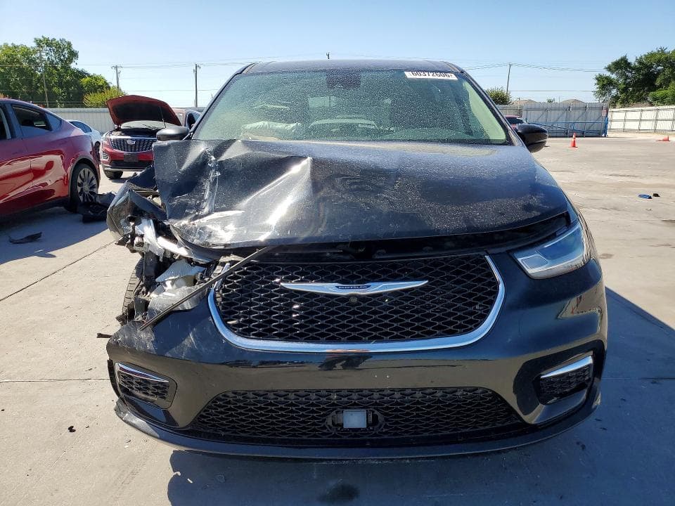 2023 CHRYSLER PACIFICA TOURING L 5