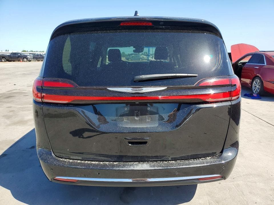 2023 CHRYSLER PACIFICA TOURING L 6