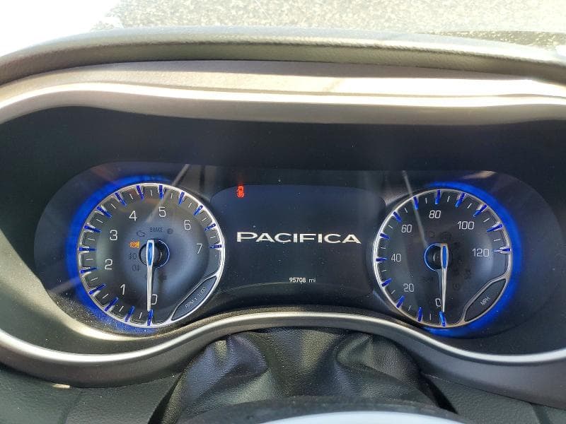 2023 CHRYSLER PACIFICA TOURING L 9