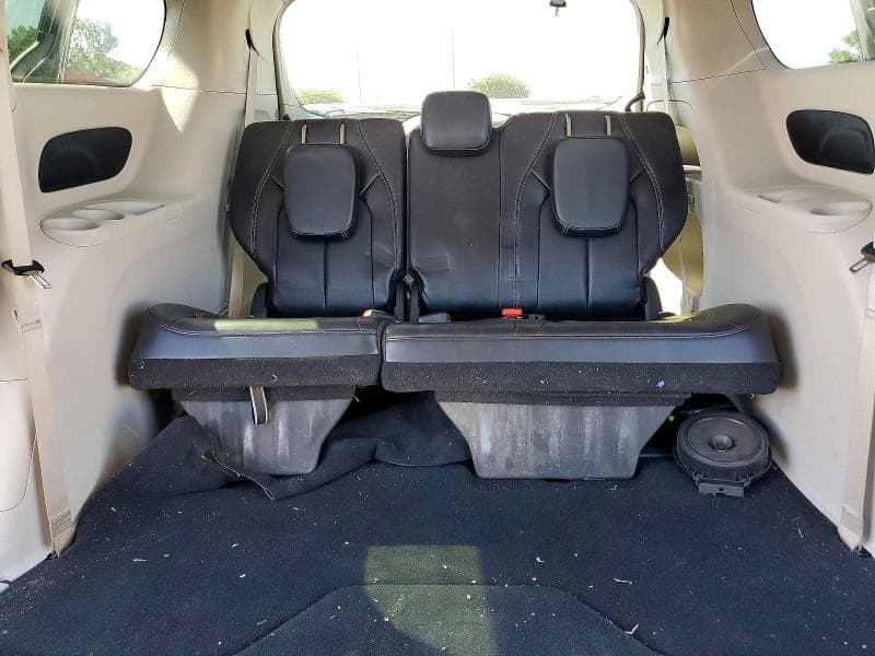 2023 CHRYSLER PACIFICA TOURING L 10