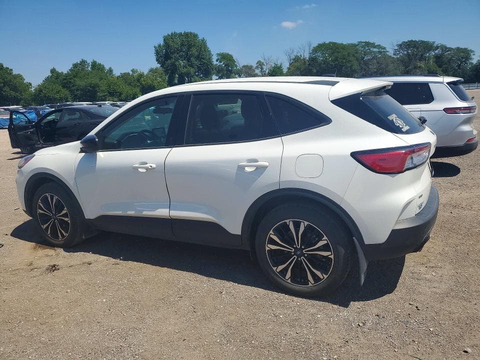 2022 FORD ESCAPE SE 2