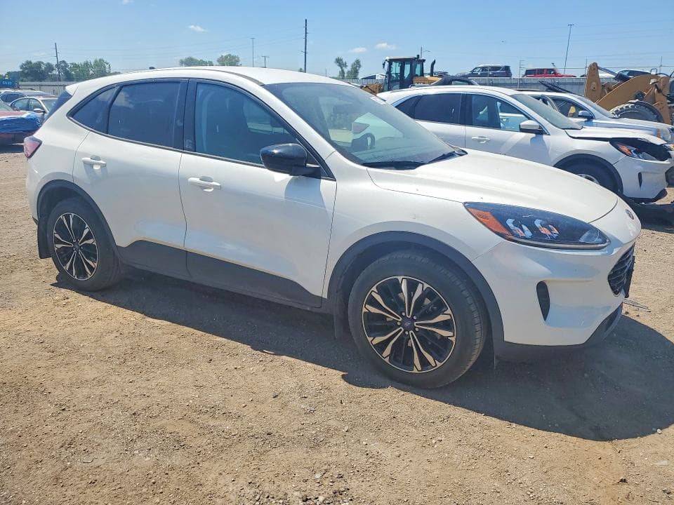 2022 FORD ESCAPE SE 4