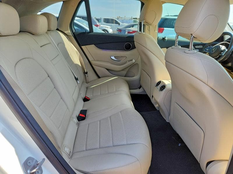 2021 MERCEDES-BENZ GLC 300 300 10