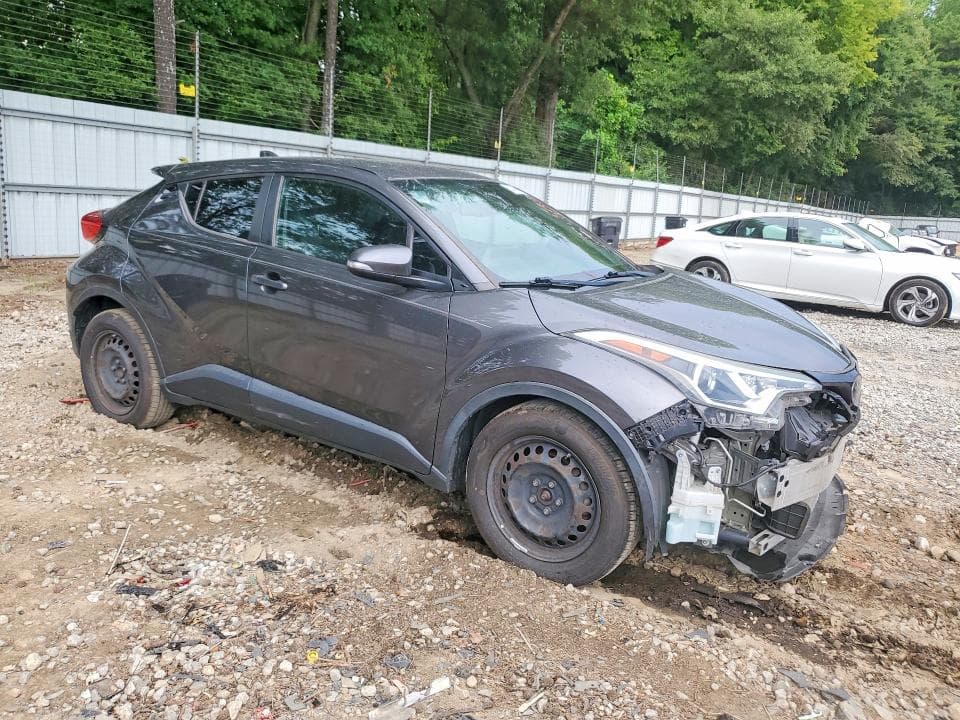 2019 TOYOTA C-HR LE 4