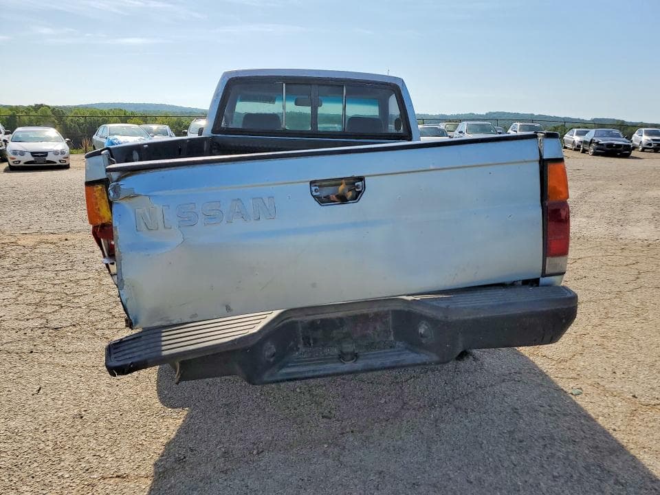 1986 NISSAN D21 SHORT BED 6
