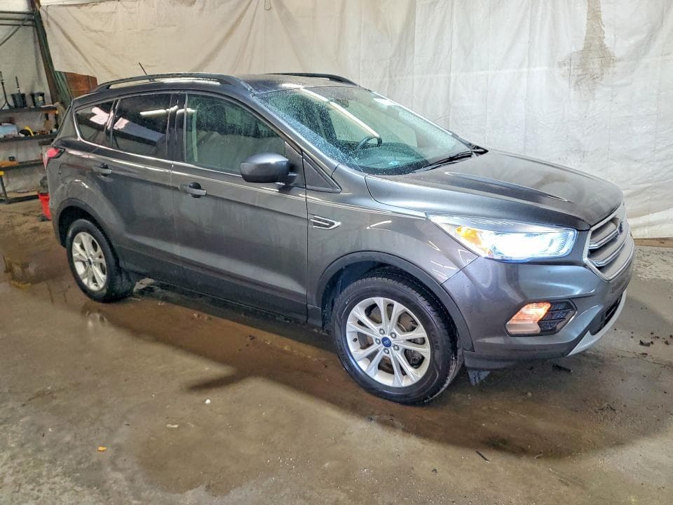 2018 FORD ESCAPE SE 4