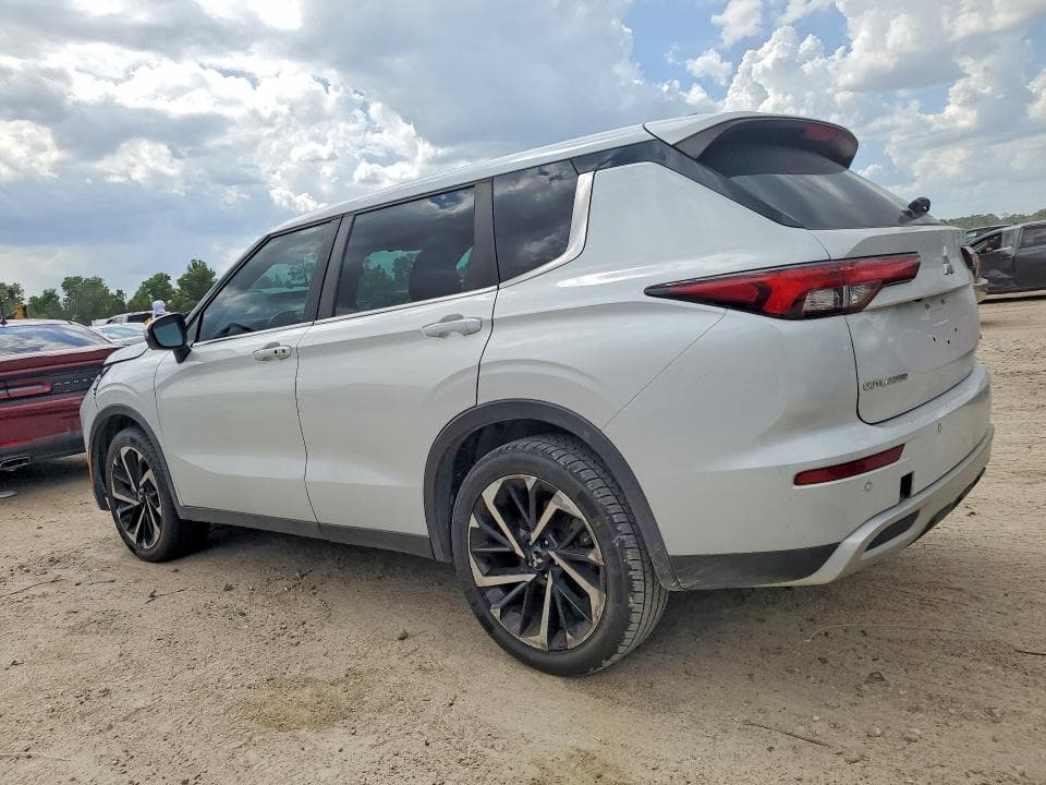 2023 MITSUBISHI OUTLANDER SE/SE BLACK EDITION/SE TECHNOLOGY/SE SPECIAL EDITION 2